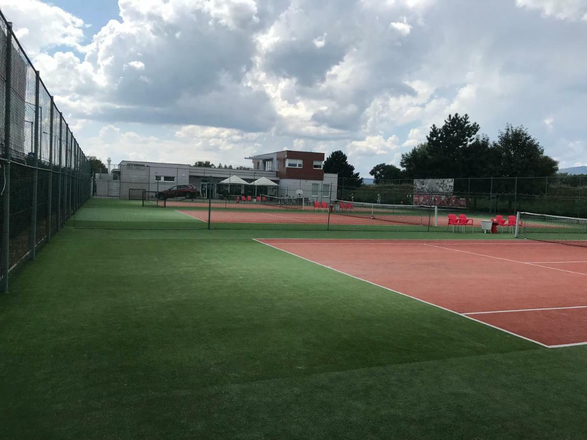 Greenbay Golf Apartments Trenčín Kültér fotó