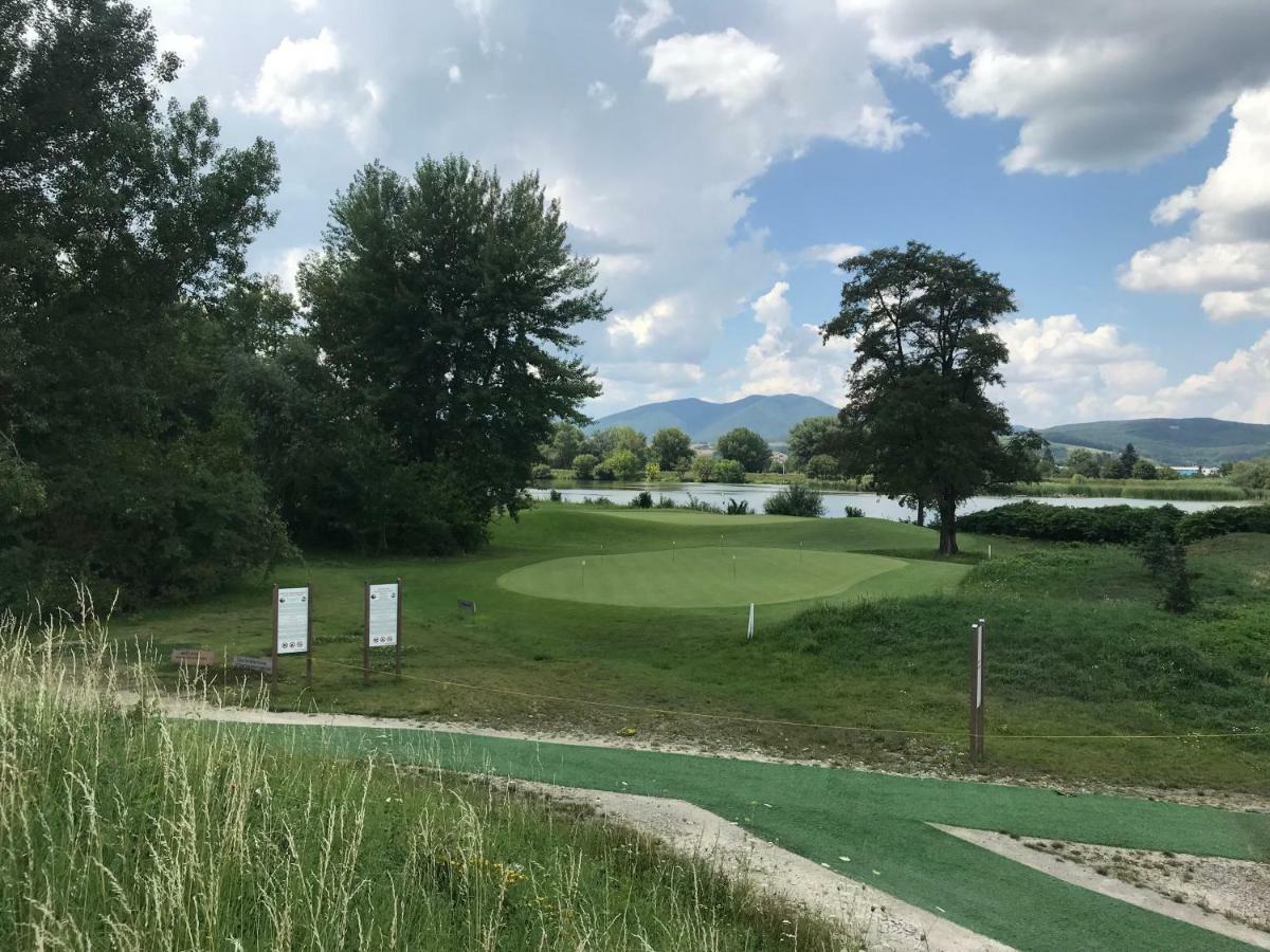 Greenbay Golf Apartments Trenčín Kültér fotó